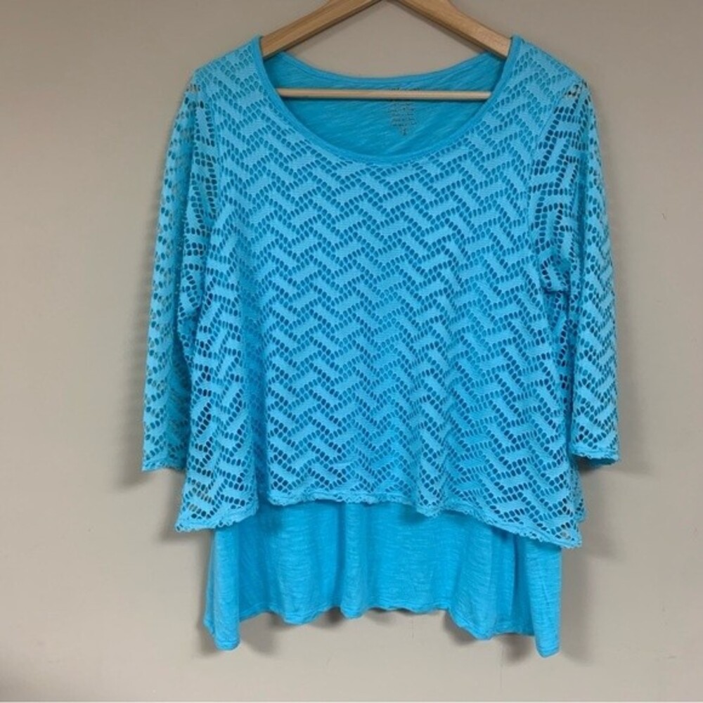 Chico's Top Women's Medium Lace Overlay Flowy Loose Fit Eyelet Beachy Summer